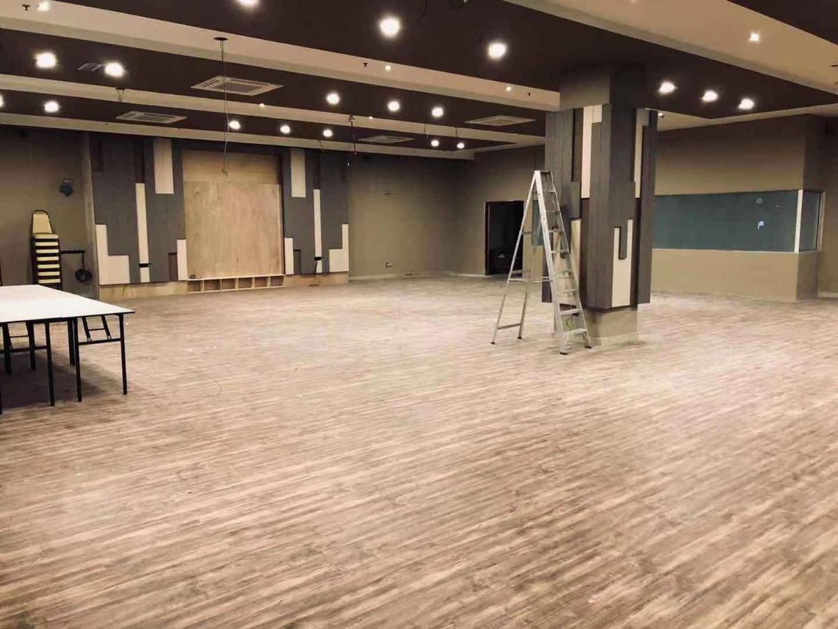 Frazel Inn Hotel Parit Buntar Eksteriør billede